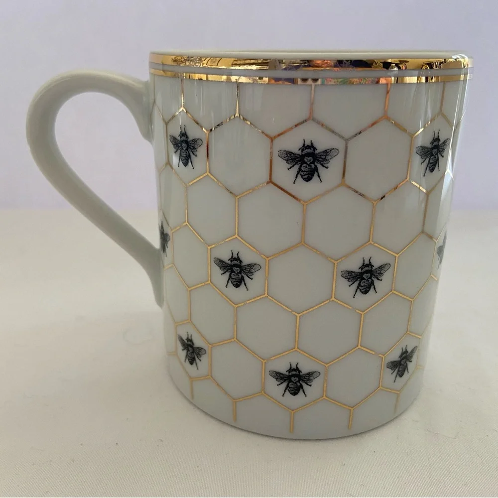 (1) Williams Sonoma mug